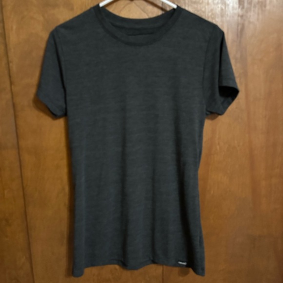 Cariloha Women’s Dark Gray Shirt - Picture 1 of 5